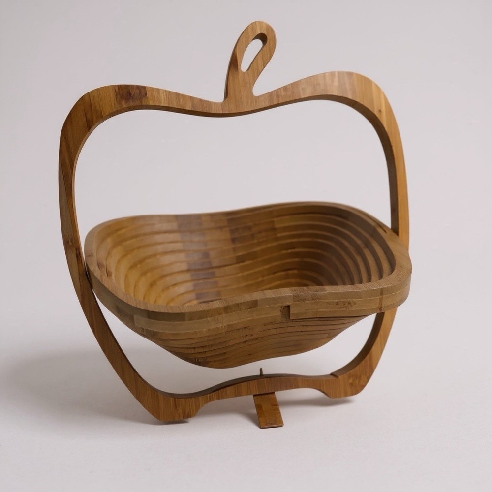 Bonnie & Pop New York Collapsible Wooden Apple Shaped Basket or Trivet